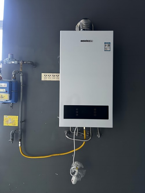 Wensu County Gucheng Xinyuan 28C wall-hung boiler installation
